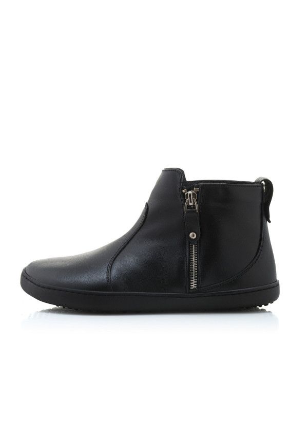 Shapen Ivy Leather Black